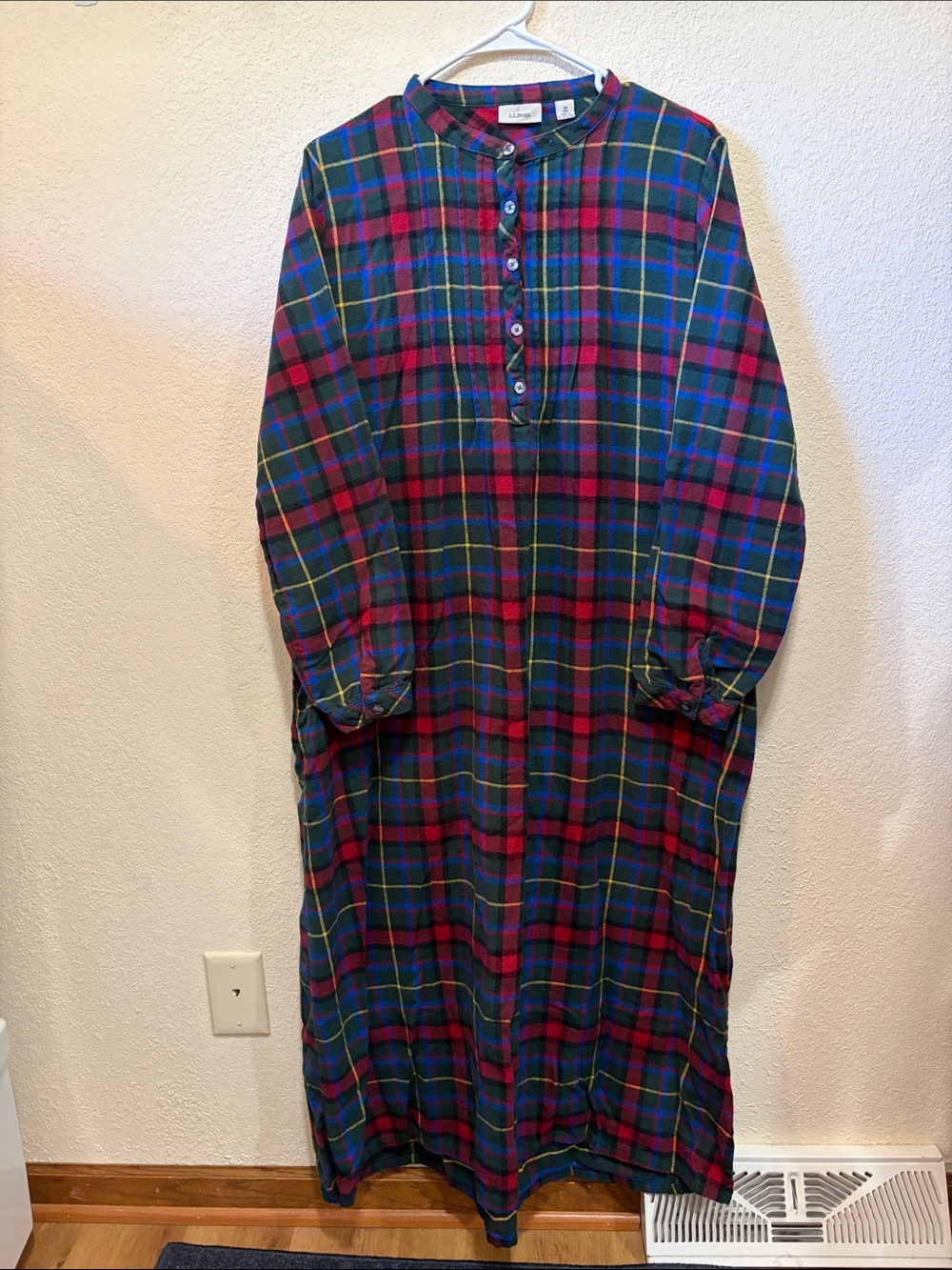 LL Bean Nightgown Womens Medium Scotch Plaid Flannel Pintuck Cottagecore Granny